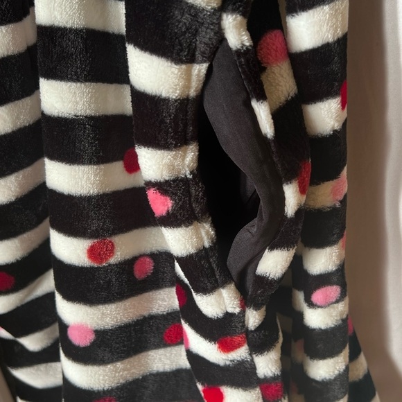 NWT Kate Spade Stripe black white  Polka Dot Robe chenille plush size medium - Picture 8 of 10